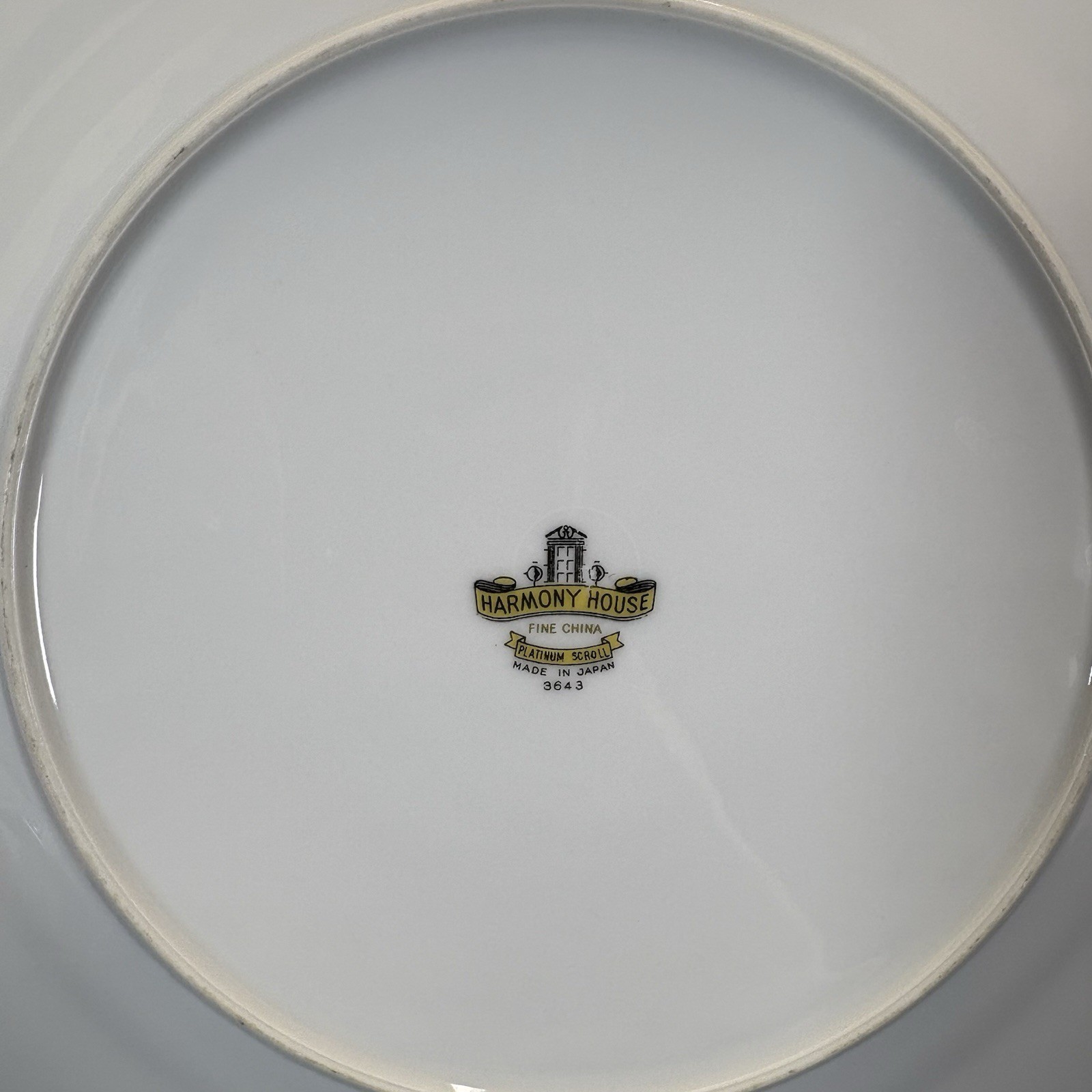 Harmony House China Platinum Scroll Dinner Plates 10 1/2″ Set of 4 White 3643