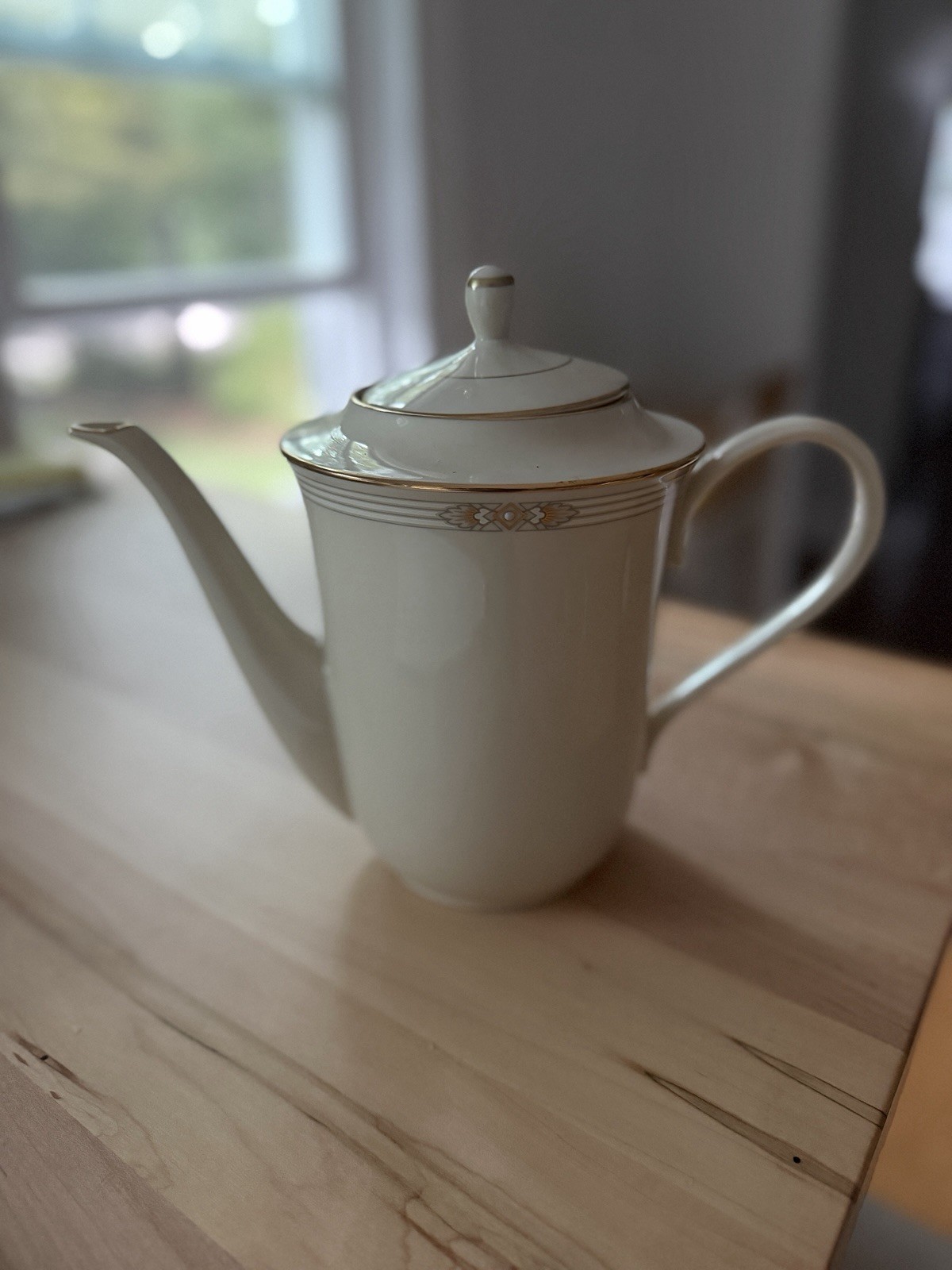Lenox Firelight Coffee Pot & Lid Metropolitan Collection Fine Bone China USA