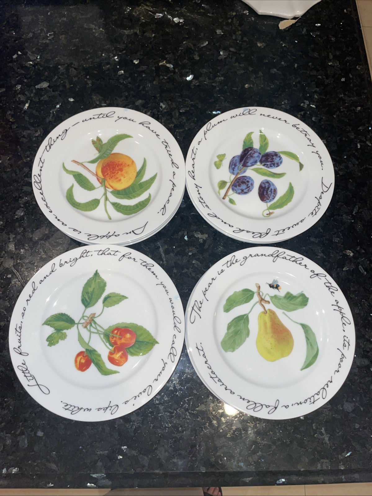 4 Williams Sonoma ORCHARD SUITE Salad Plate Pear/Plum/Peach/ Cherry 8″ Japan