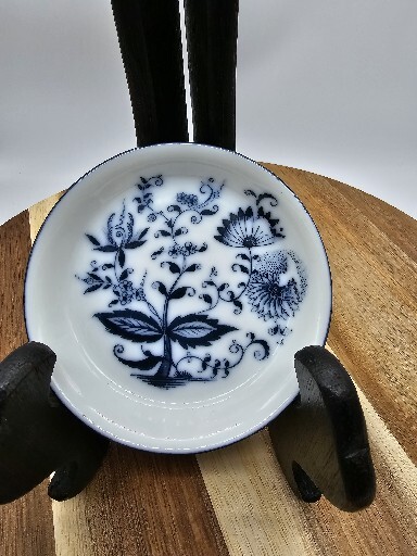 Vintage Blue Onion Porcelain Pin Dish Vanity Dish Germany