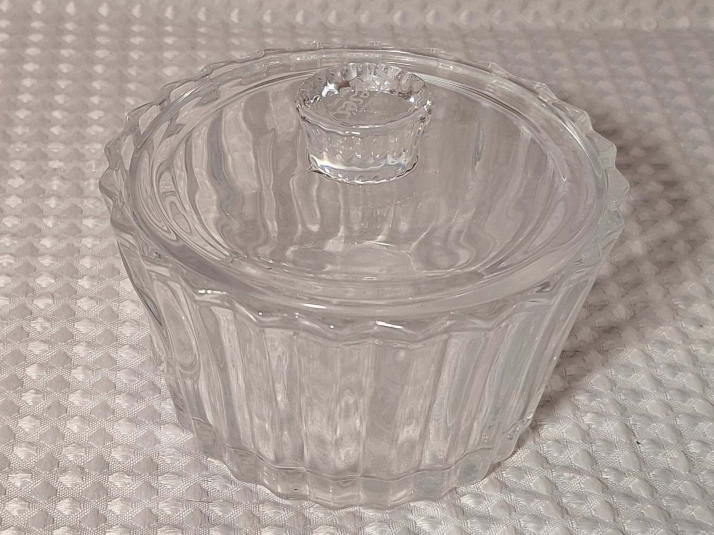 Hershey Reese’s Peanut Butter Cup Chocolate Candy Dish Shannon Crystal Ireland