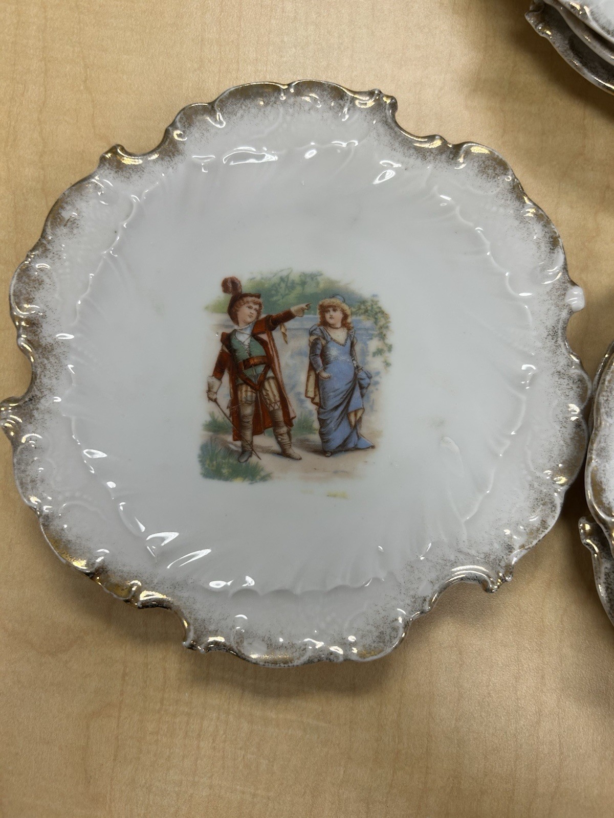Victorian Themed Plates Set Of 6 With Guilded Scalloped Edges