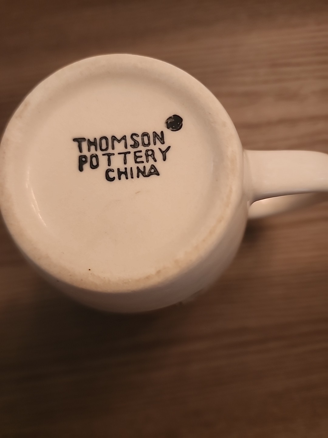 Thomson Pottery Mug With Bird, Bird House, Bee, And Floral Design 4×3