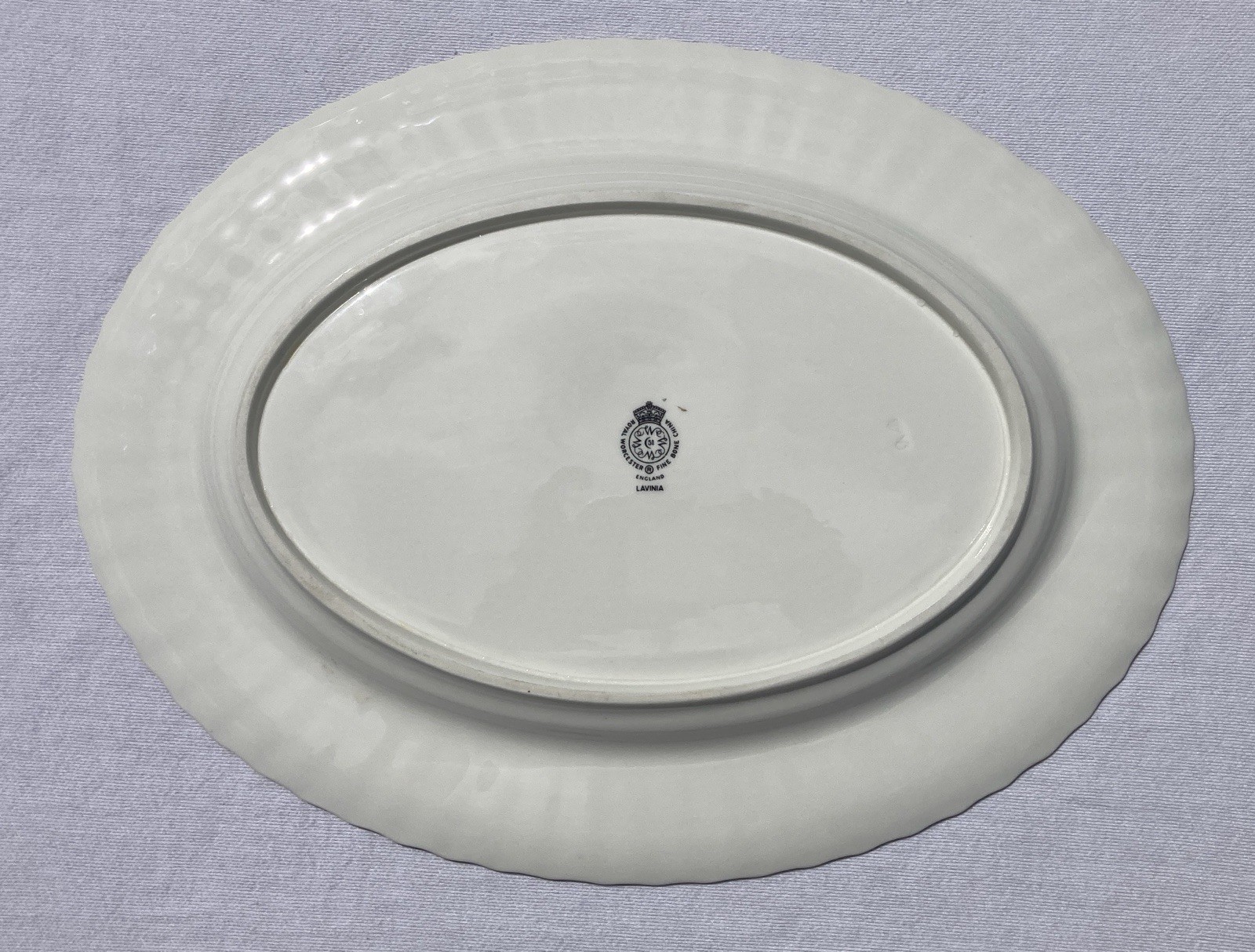Royal Worcester Lavinia 15.5” Oval Platter Ivory England Blackberry