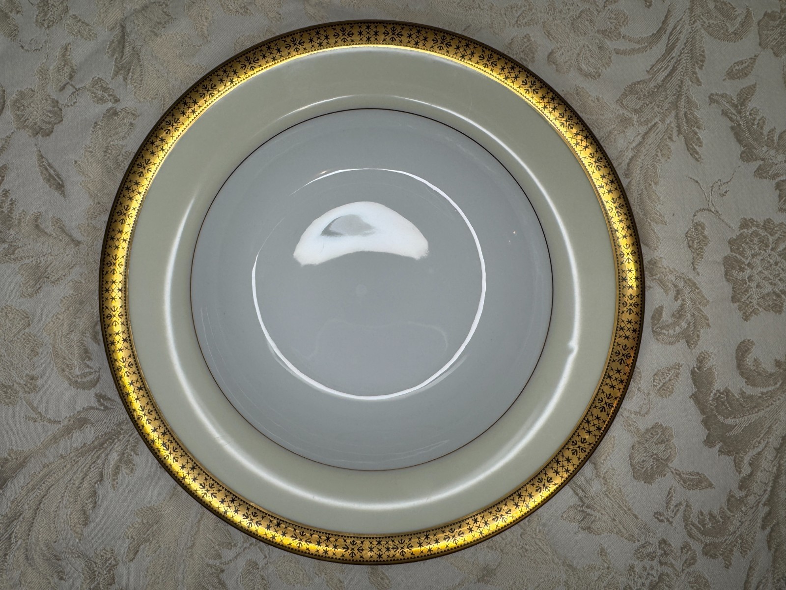 2 Rare Noritake Dinnerware Soup Bowls Gold Trim 7.75″ Bowls China 5485