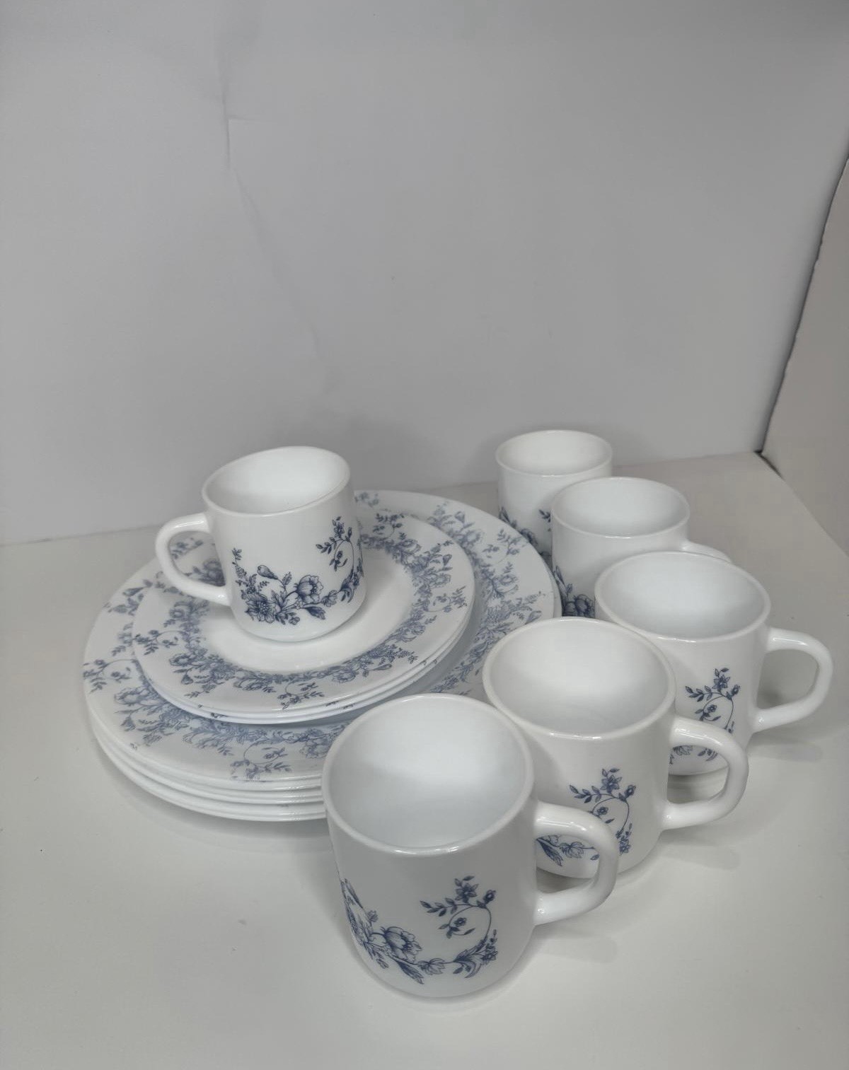Vintage Arcopal France Glenwood Dinnerware Set –Blue Floral Milk Glass|15 Pieces