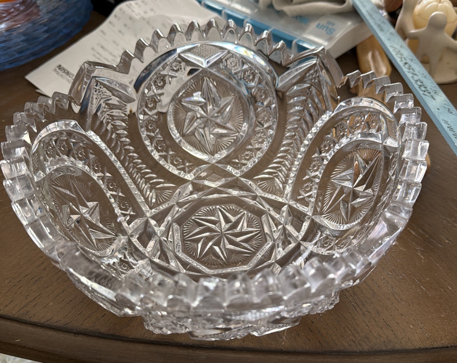 EAPG Antique 1905 McKee Nortec Centipede Glass Sawtooth Serving Bowl 8 1/4” Chip