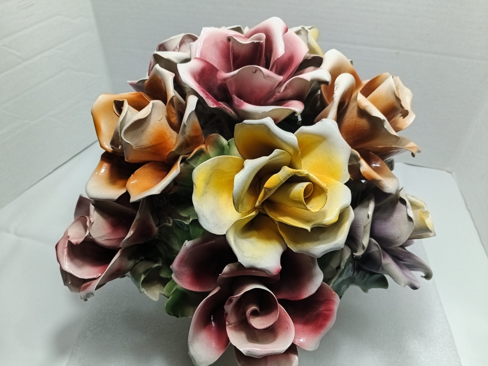 Italian XL Capodimonte Porcelain Flower Footed Floral Center Piece. Plz Read.