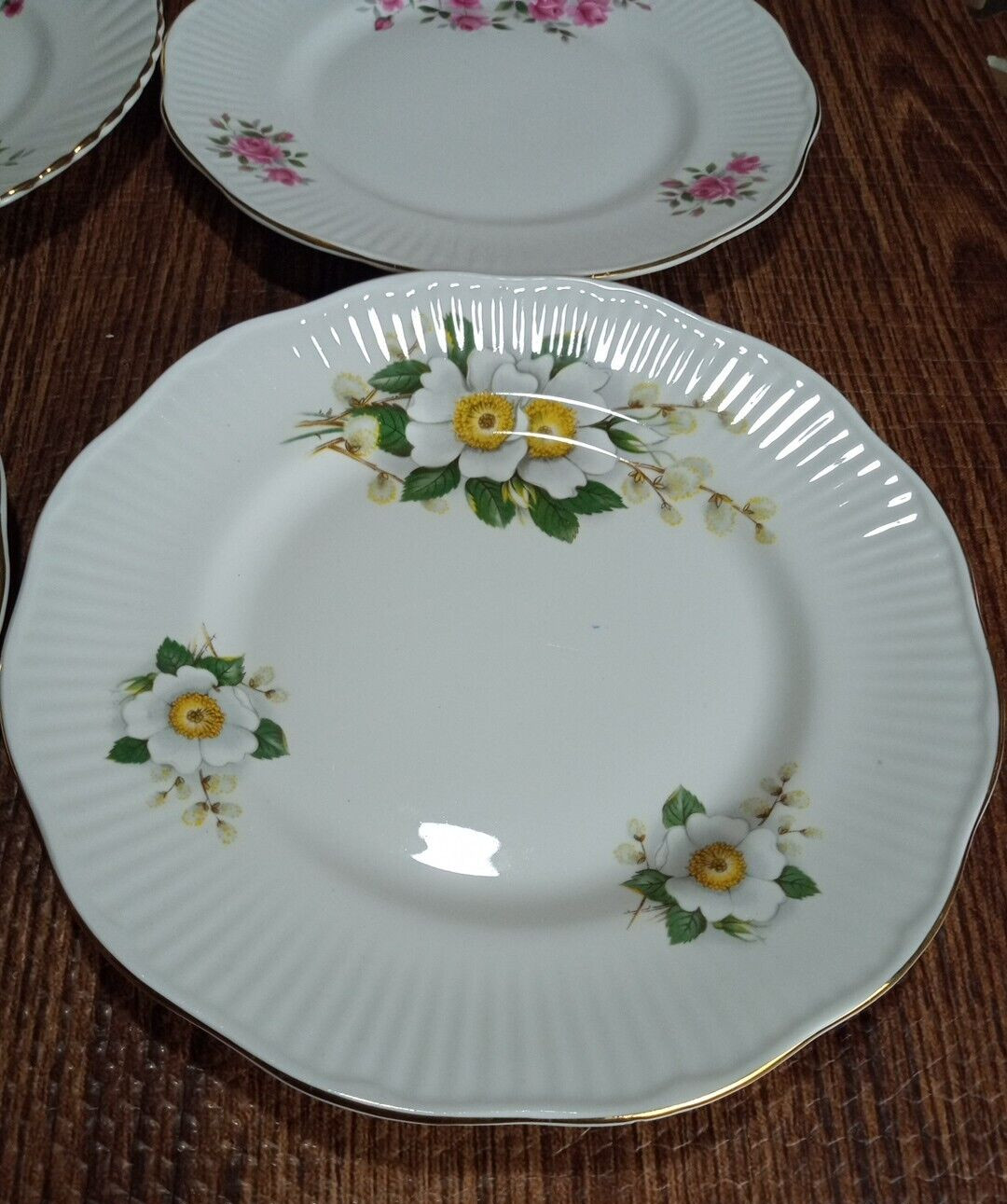 Royal Minster Bone China Gilt Rim Floral 8″ Dessert Vintage Mix Plates Set of 4