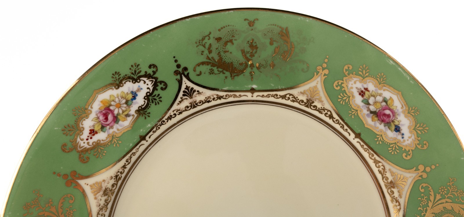 1905-1920 Cauldron Bone China England Plate Floral Gold Gilt 10.75″ 1.3lbs A1029