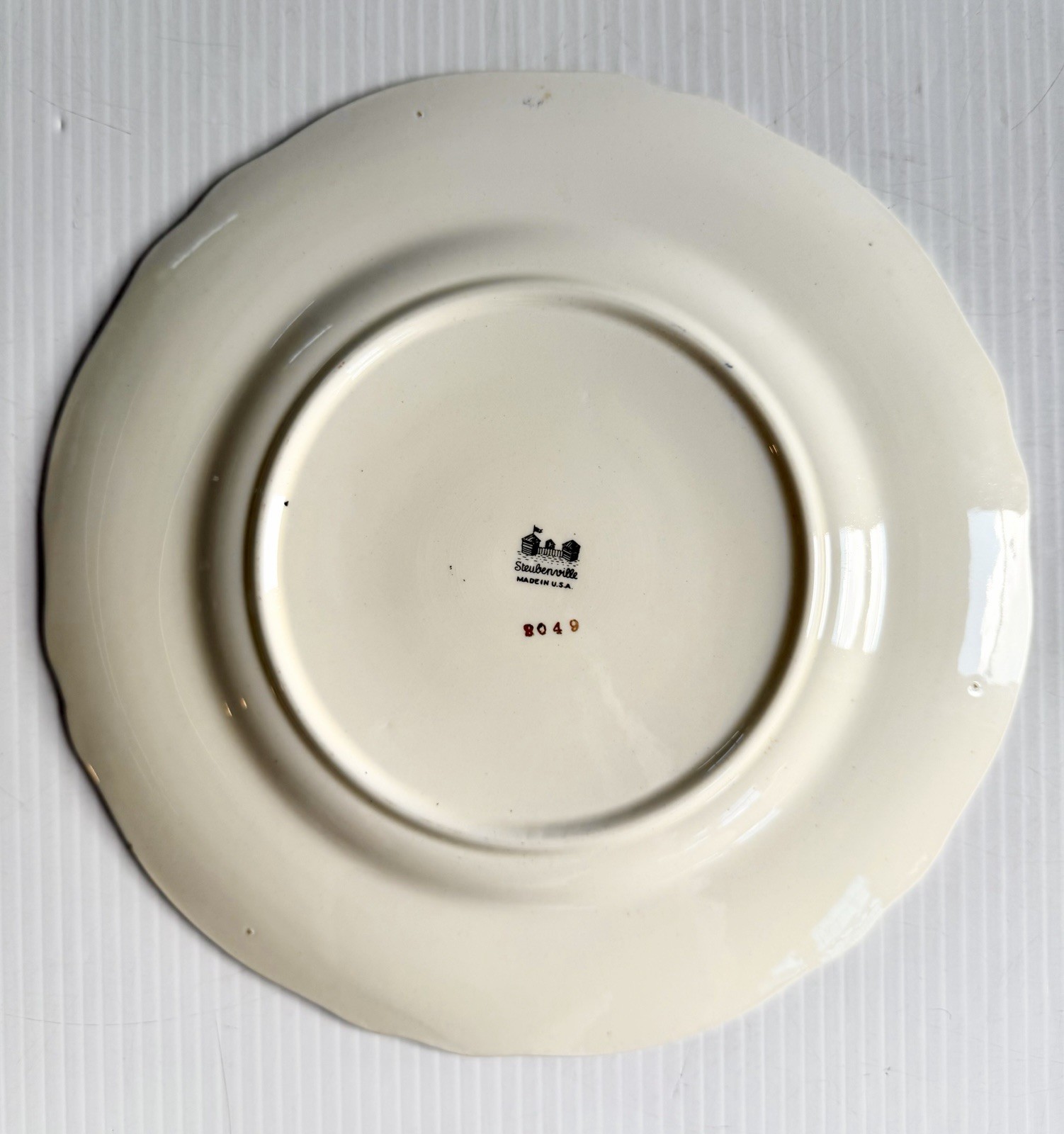 Vtg Steubenville China Dinner Plate Decorative Floral Design, Red & Gold Border