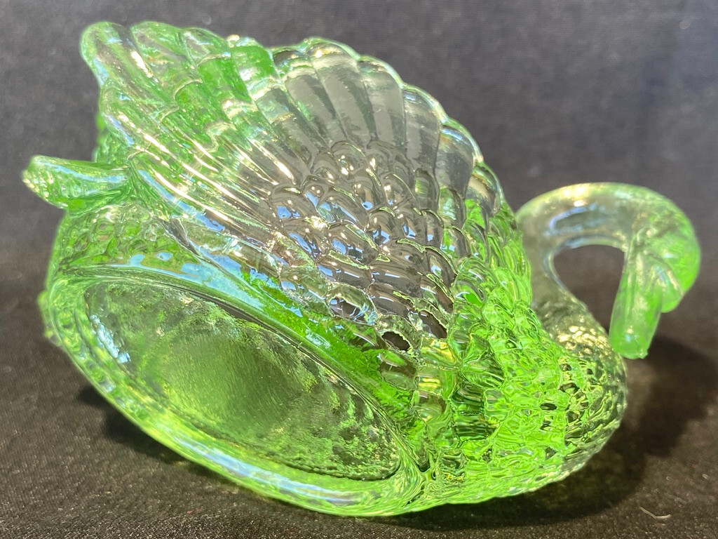 Green Vaseline uranium glass Swan / Easter eggs salt cellar dip duck dish yellow