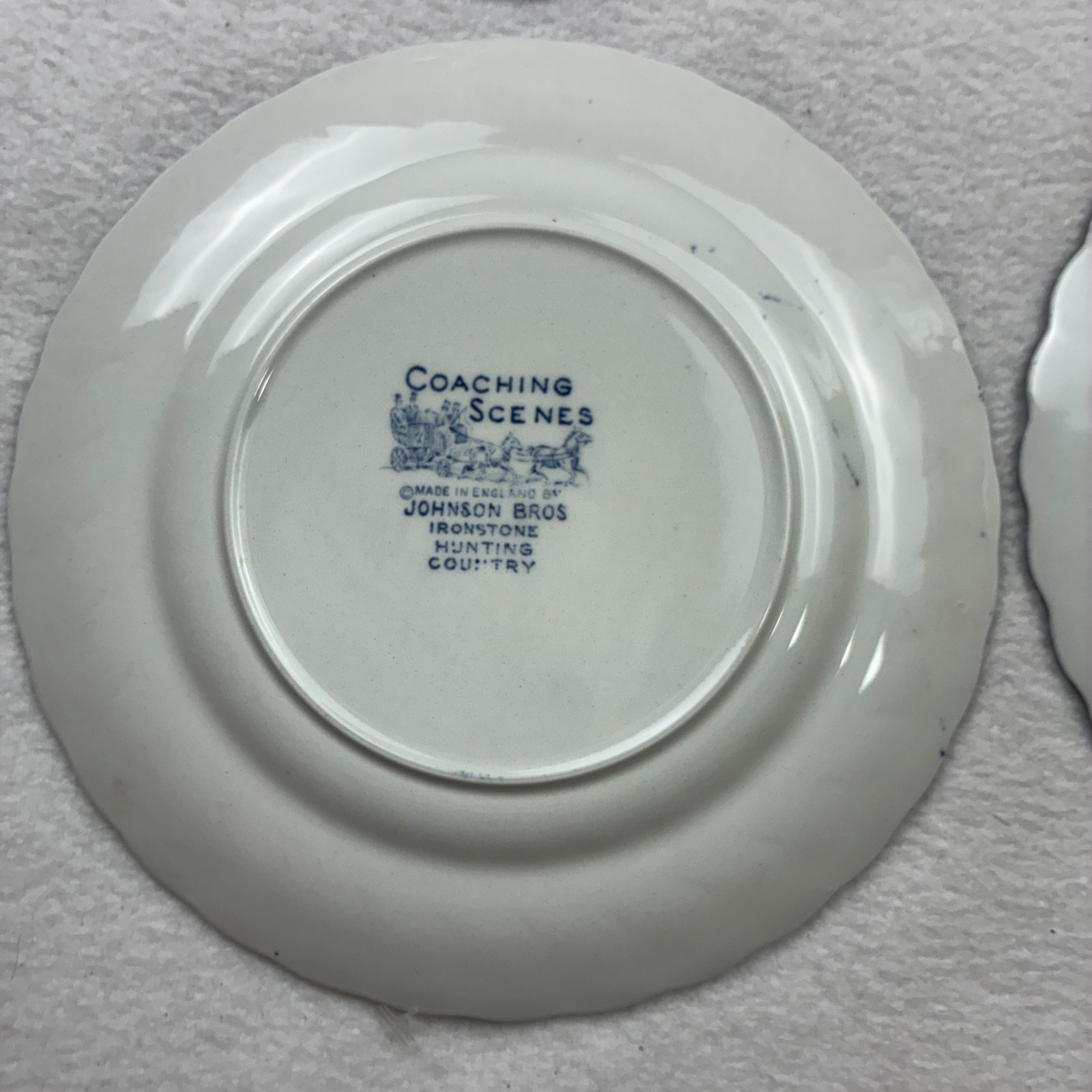 Lot of 6 Johnson Brothers England Coaching Scenes 6.25” Salad Plates Blue White