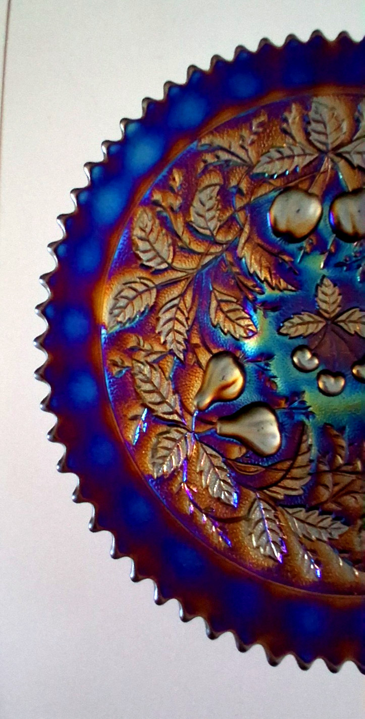 Northwood 9″ AMETHYST 3 FRUITS “STIPPLED” PLATE-BEAUTIFUL BLUE INTERIOR–