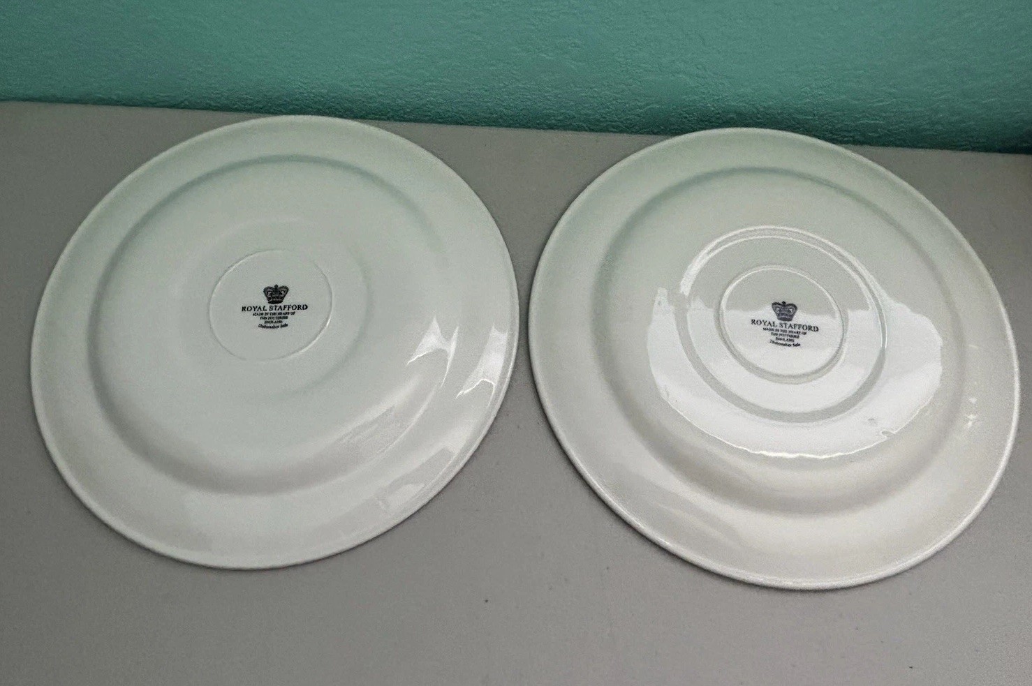 Royal Stafford Halloween Coven Witches Around Table Dinner Plates Set of 2 New