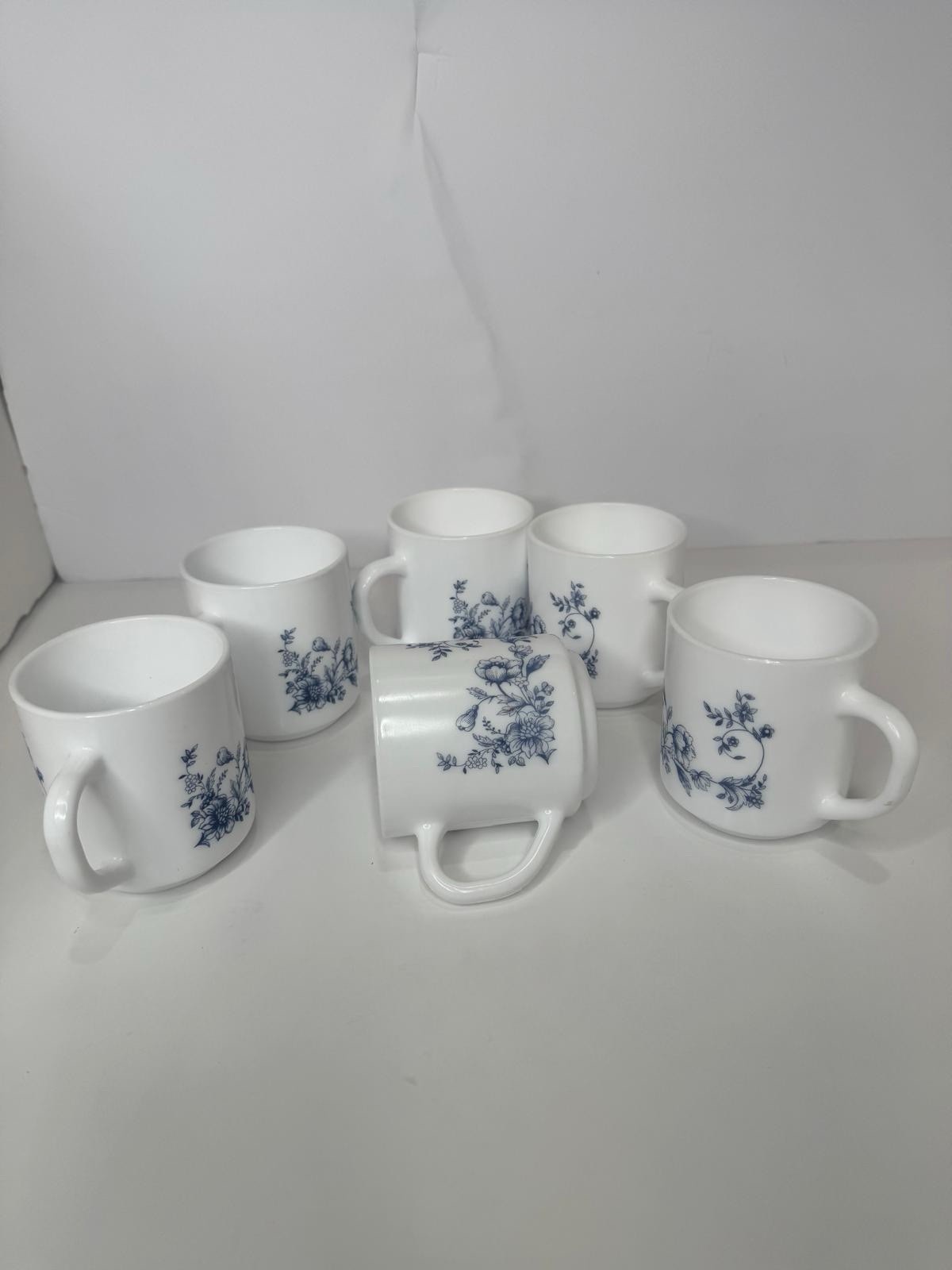 Vintage Arcopal France Glenwood Dinnerware Set –Blue Floral Milk Glass|15 Pieces