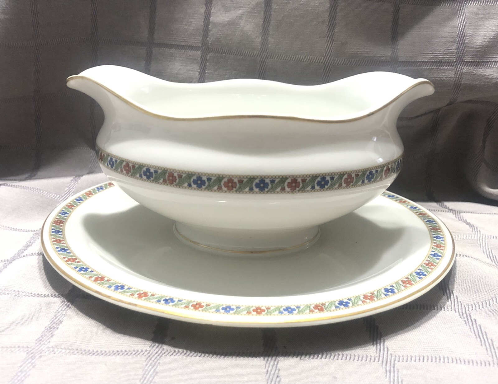 Syracuse China SY25 Gravy Boat attached Underplate Rust & Blue Flowers Gold Trim