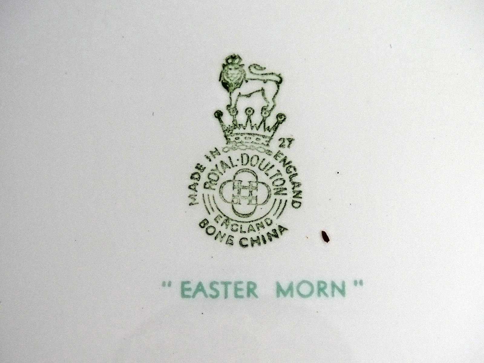 (2) Royal Doulton Easter Morn Bone China Decorative Plates Flower England