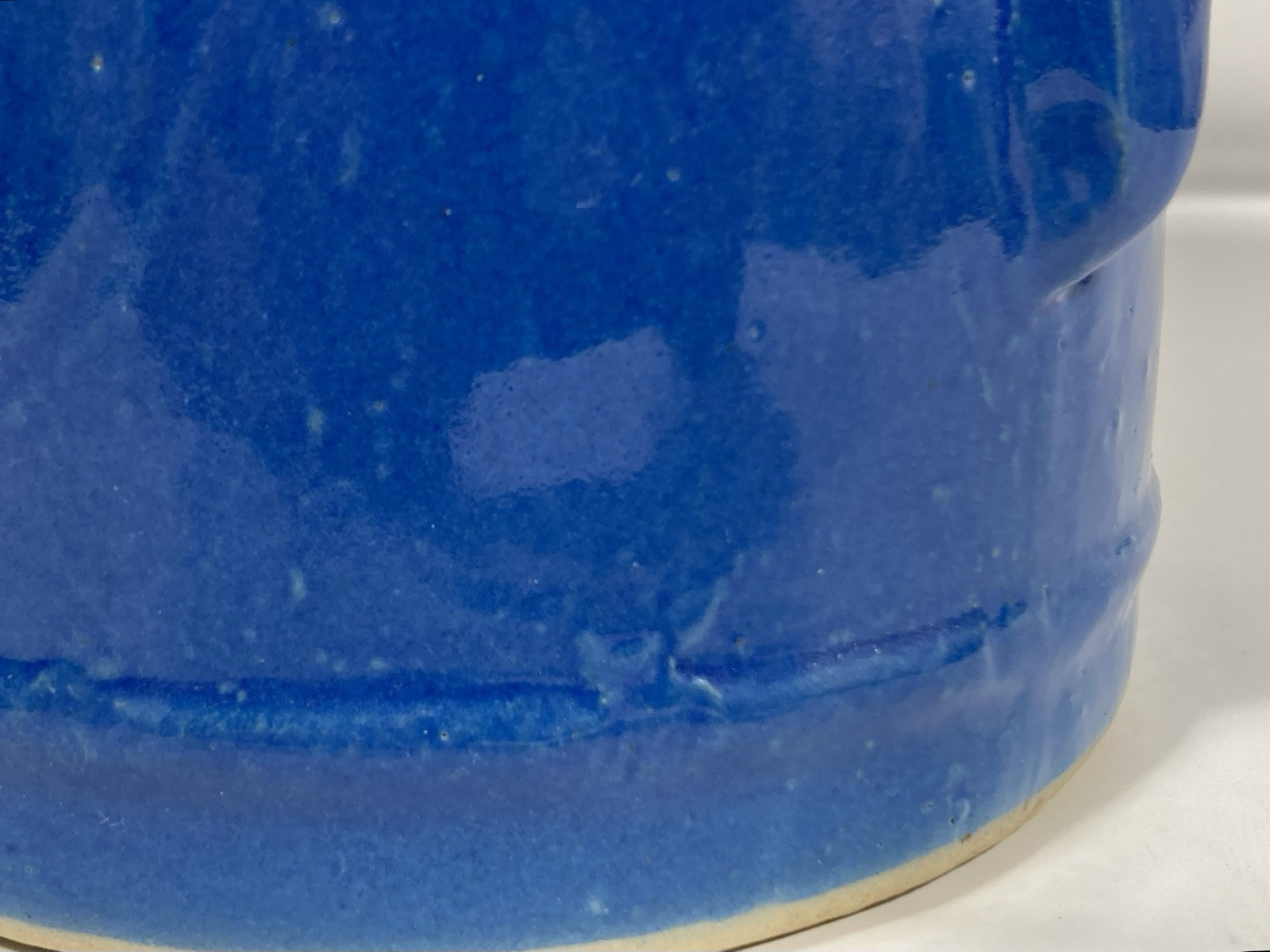 Vtg Antique Cobalt Blue Yellow Ware Stoneware PITCHER Vase 2 Qt. 8 3/4″ Tall EX
