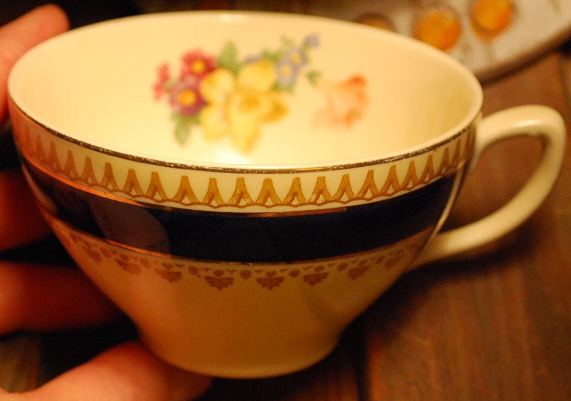 Antique Set 4 SHERBORNE FLAT TEACUPS Wood & Sons Cobalt Band Yellow/Floral Inner