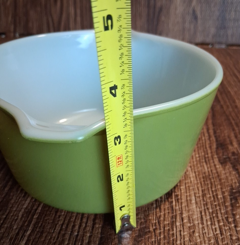 Pyrex Verde Olive Green Casserole Dish 7.5” 473 1qt Vintage ” No Lid”