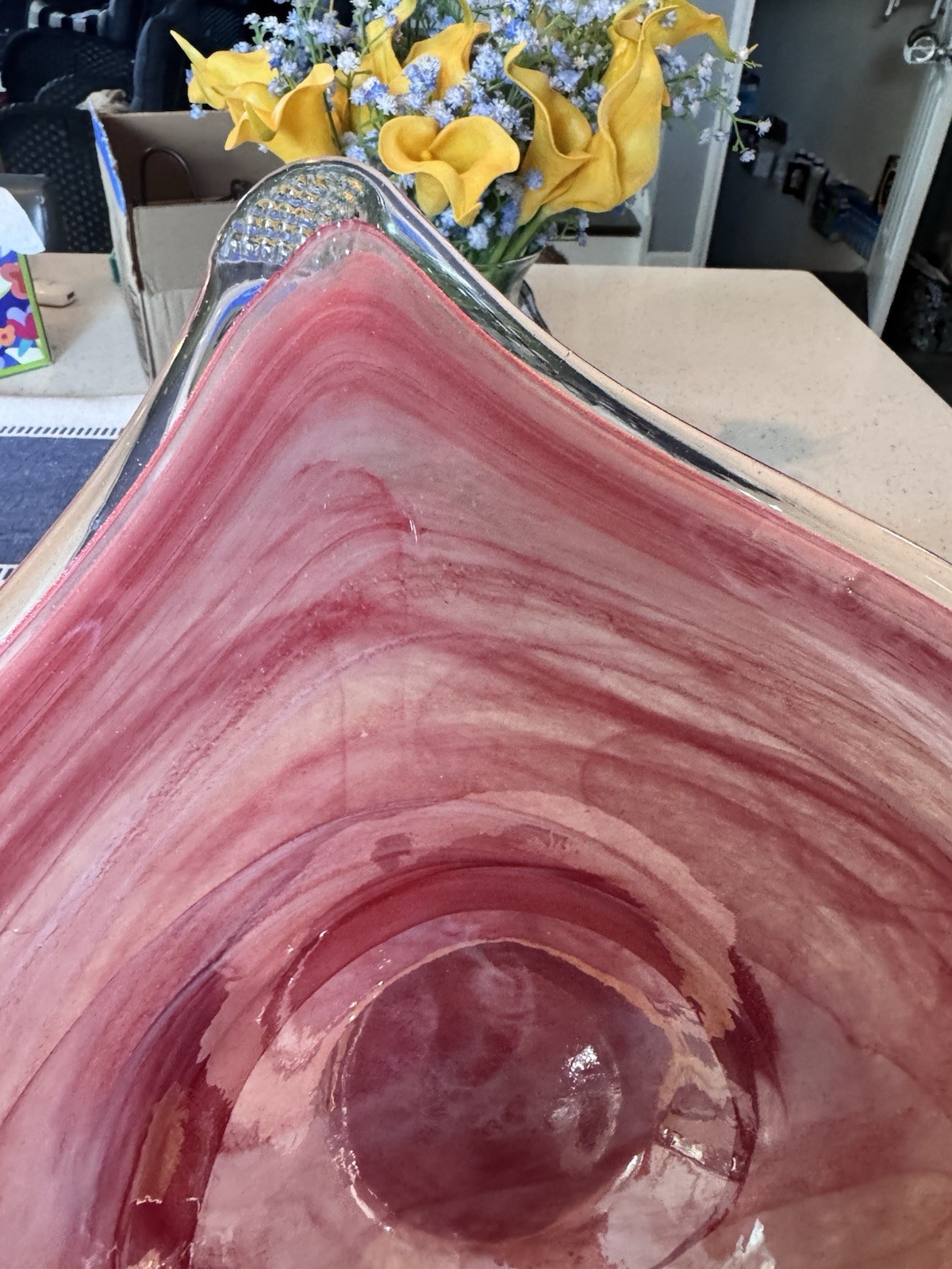 Large 16” Hand Blown Pink/Red Swirl Heart Art Glass Bowl Murano Style Centerpiec