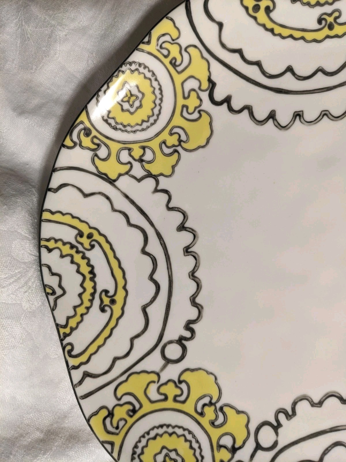 ANTHROPOLOGIE GLORIOSA Yellow Stoneware Dinner Plate 10.25 In