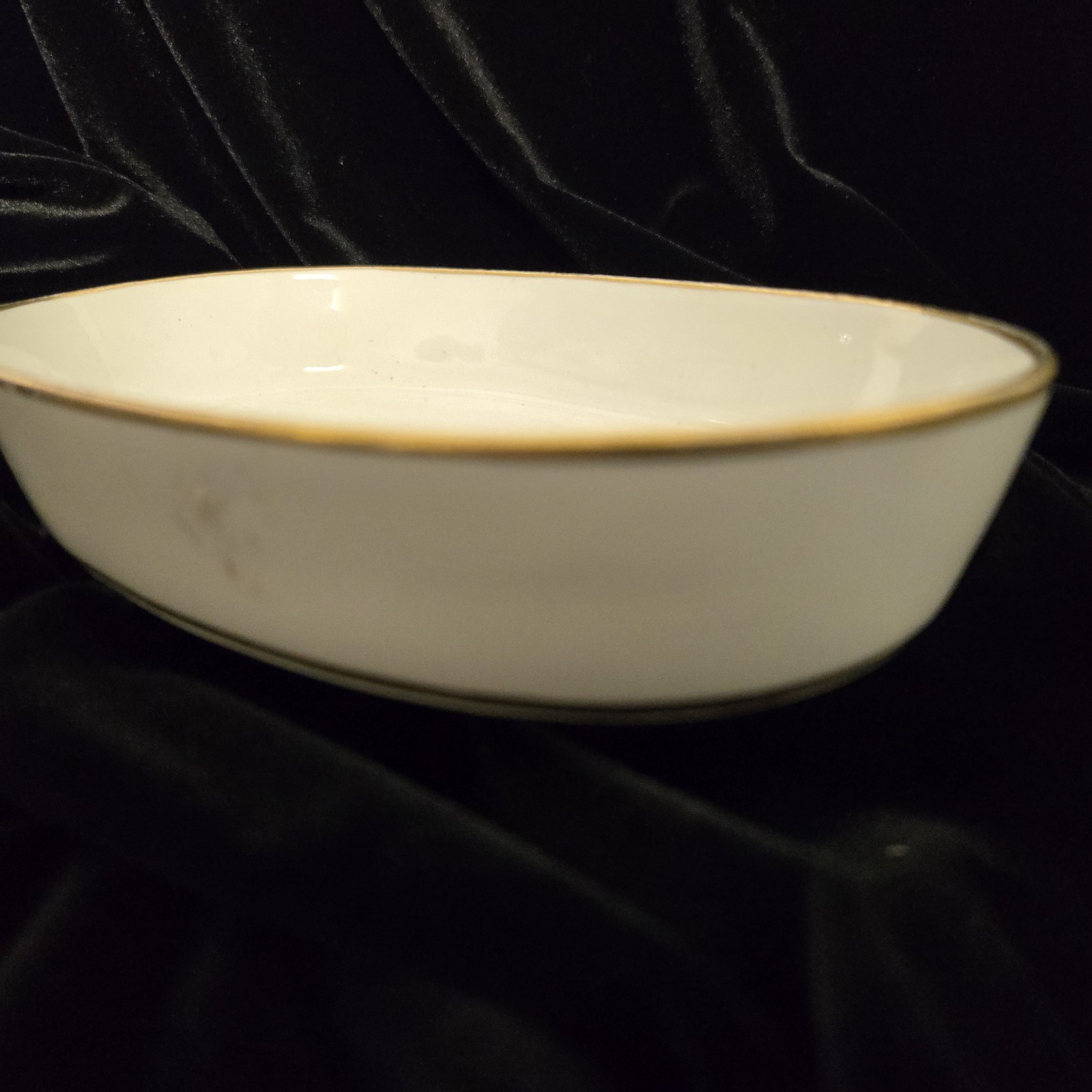 Richard Ginori 6.75×4″ Ivory Oval Minimalist Simple Trinket Dish Italy Gold Trim