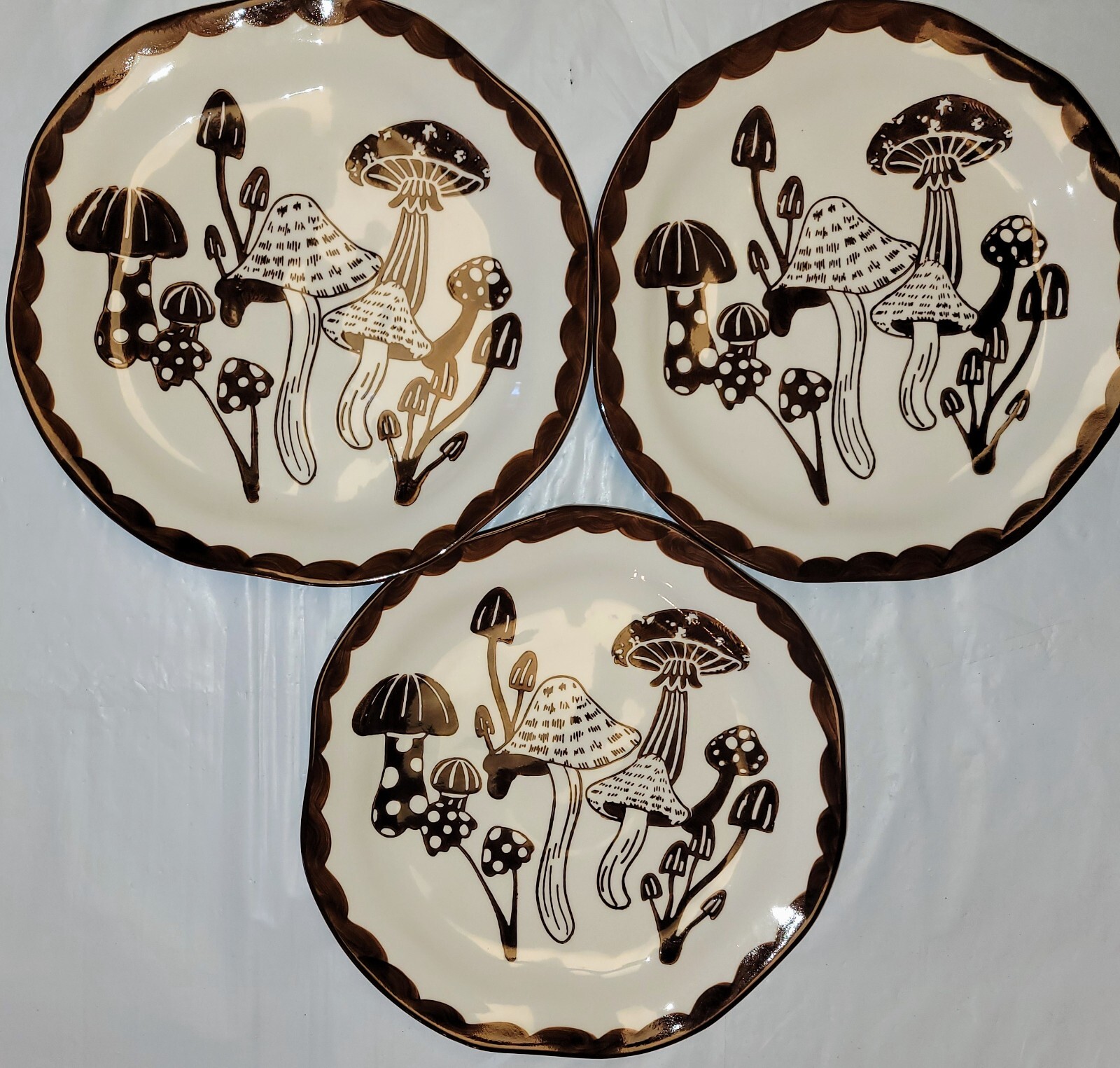 Potter’s Studio 3ct Luncheon Dinner Mushroom Plates Asymmetrical 10” Brown