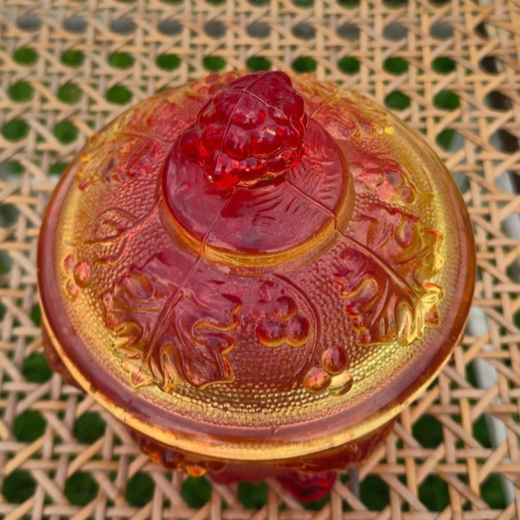 VTG Jeannette Harvest Grapes Amber Red Carnival Glass Footed Covered Candy Dish