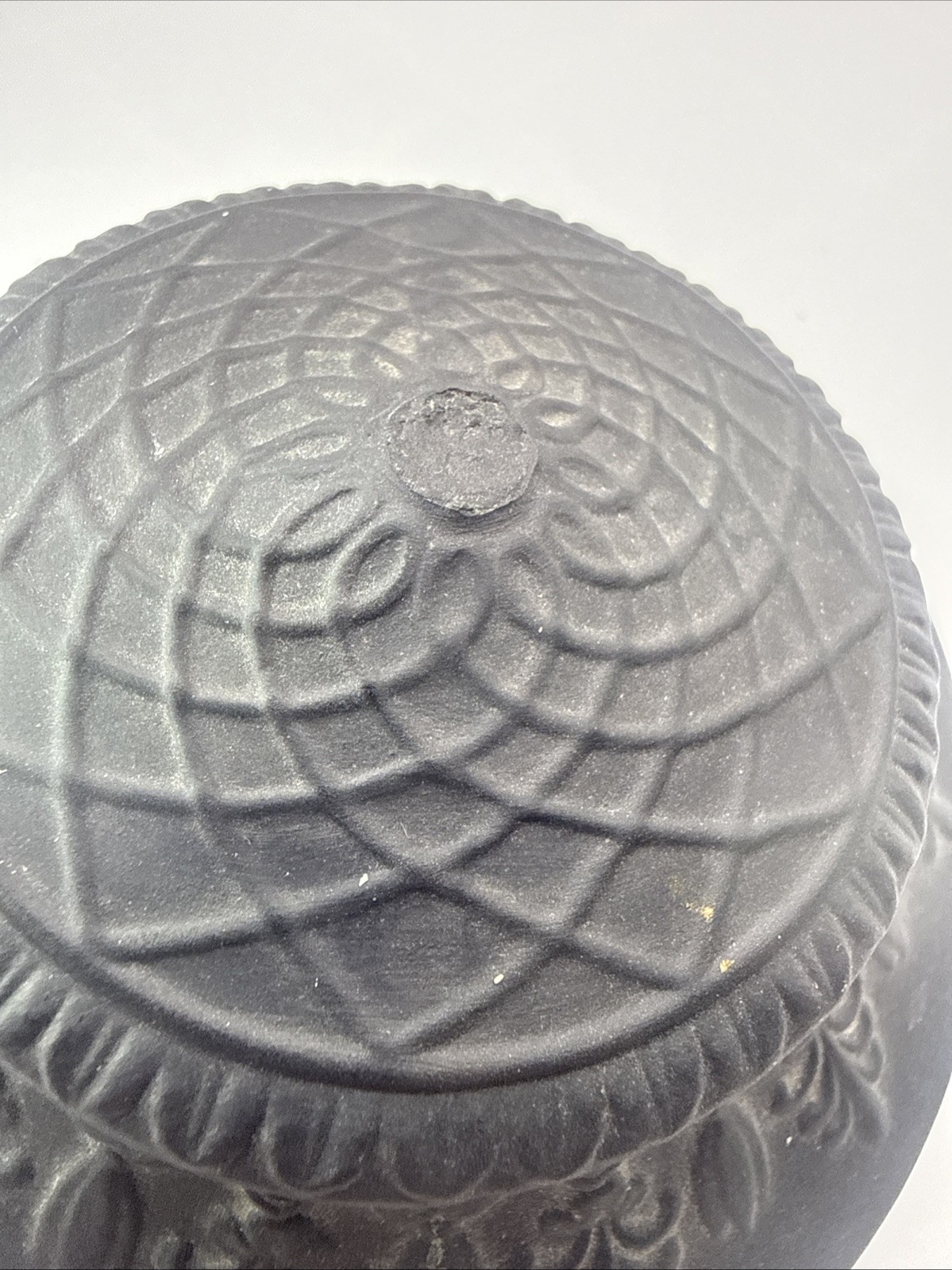 Antique English Black Basalt Porcelain Neoclassical Sugar Bowl Pot Lid (Flaws)