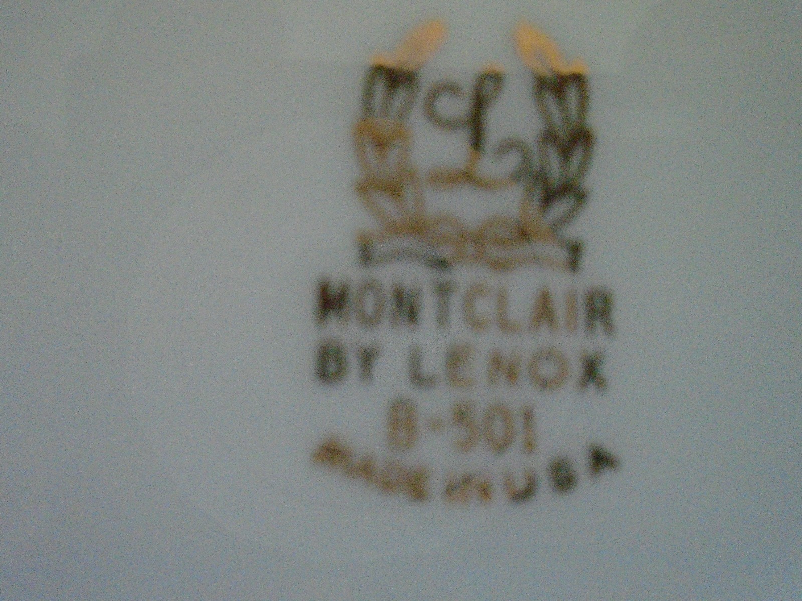 C-1000 3 Lenox Montclair Ivory 10 5/8″ Dinner Plates with Platinum Trim