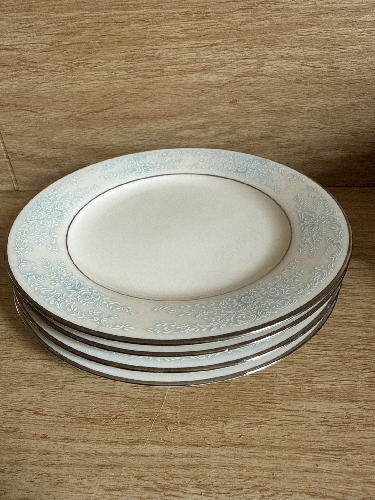 Noritake China Moonbeam Blue White Platinum 7149 Pattern Bread Plate (s) 6 1/2″