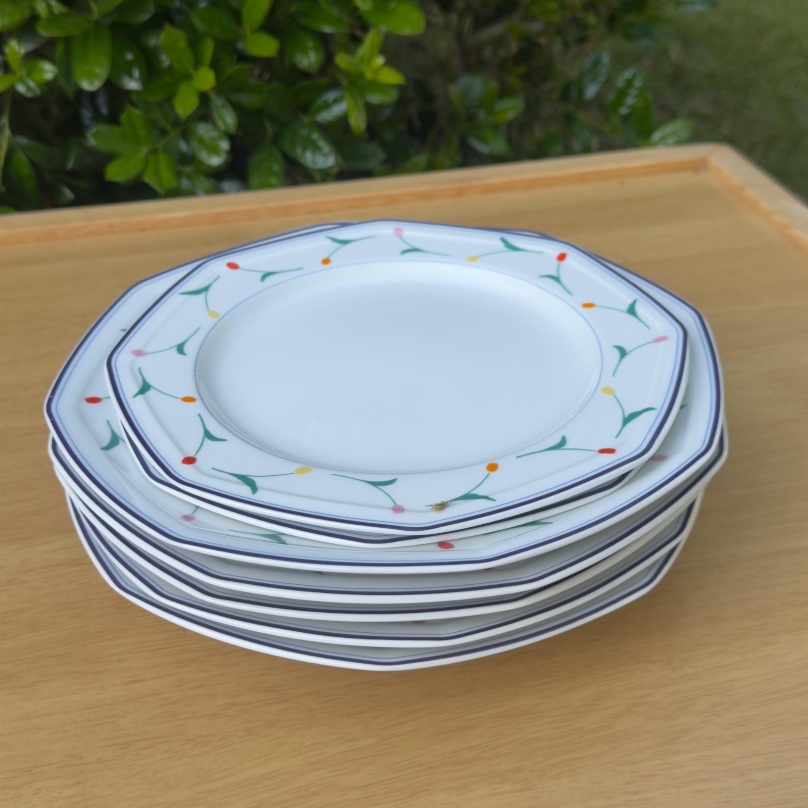 Christopher Stuart – Sundance Fine China – 5 Dinner Plates & 2 Bread Plates