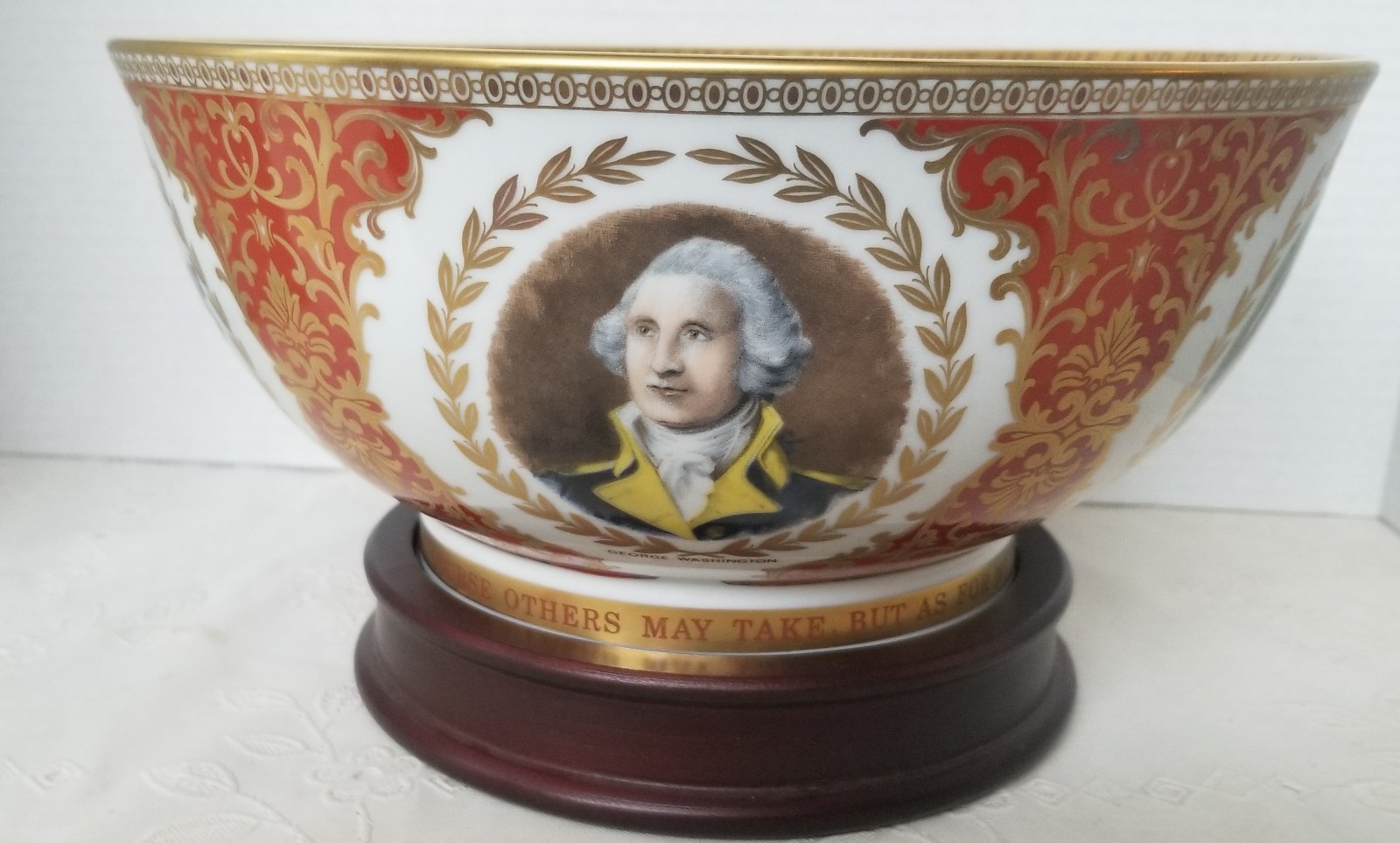 Kaiser Limited Edition Bicentennial Bowl #138 of 5,000 – Excellent Condition
