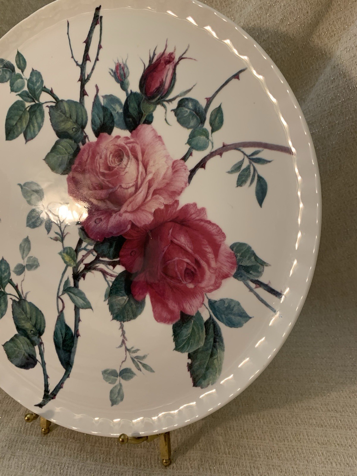Roy Kirkham “English Rose” 12″ Platter (“cake plate”) Fine Bone China. MINT cond