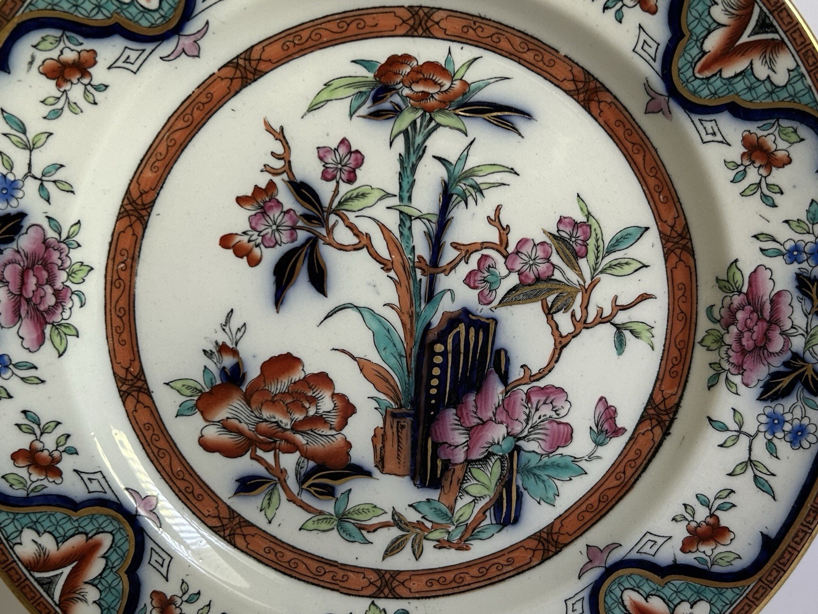 Antique Wedgwood Chinoiserie Nankin Pattern Polychrome Hand painted Plate 1883