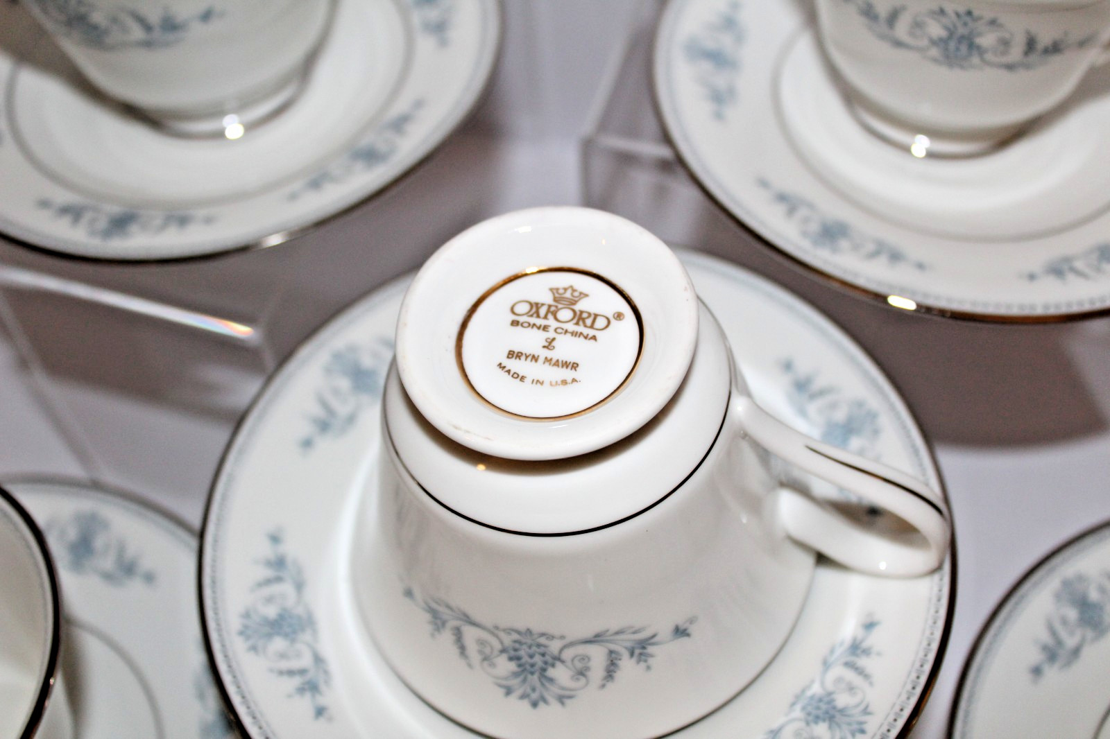 Set of 6 Vintage Oxford Bryn Mawr Bone China Cups 2 3/4″ Saucers 6″