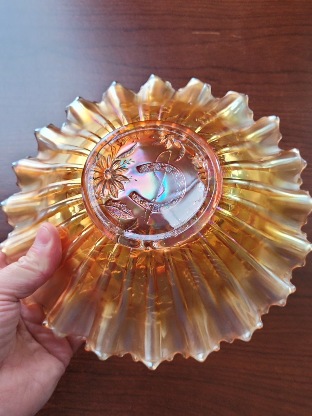 Nice Marigold Northwood Carnival Glass Good Luck Pie Crust Edge Bowl