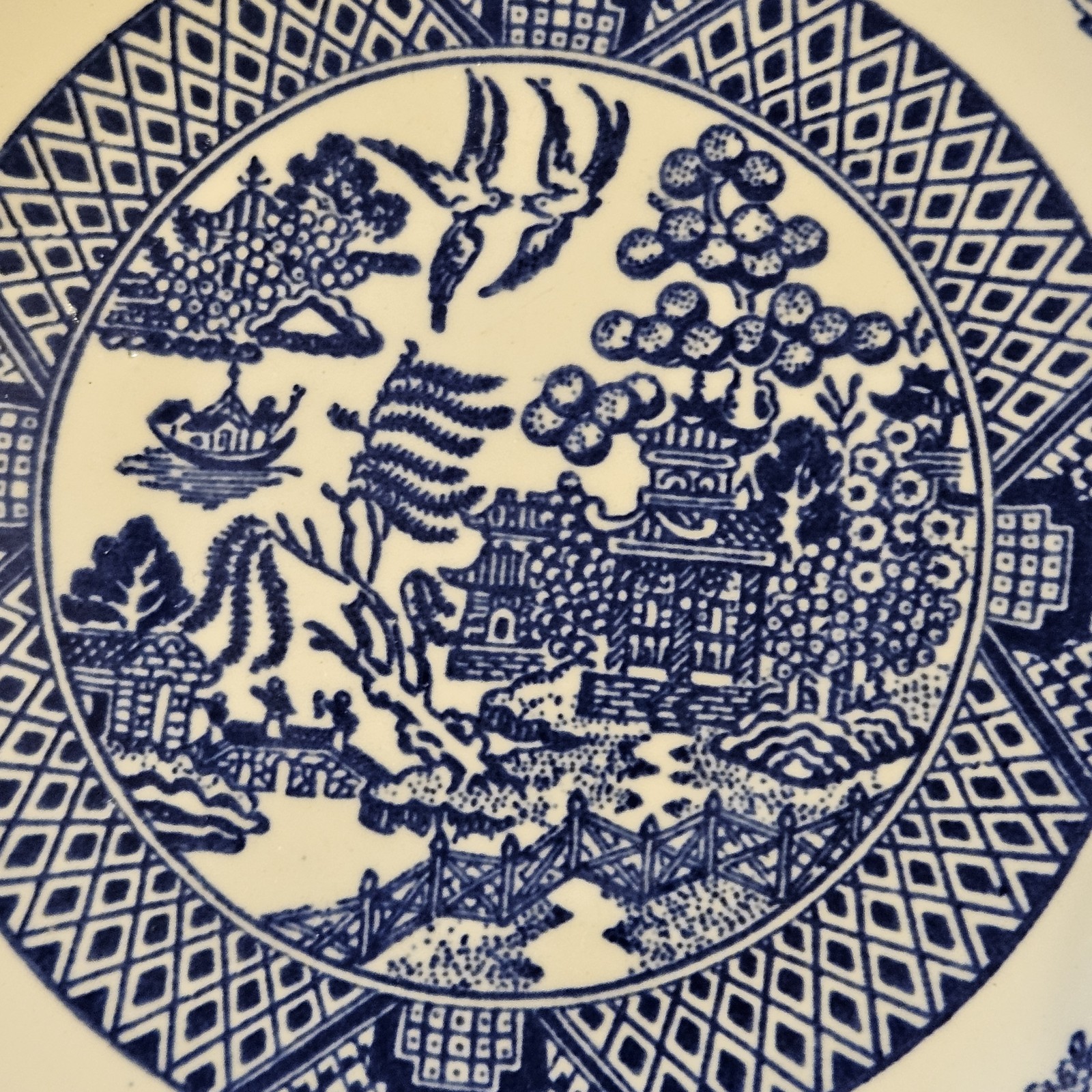 Willow Ware Royal China Underglaze 2 Bread Plates And 2 Saucers, 4 Total Plates