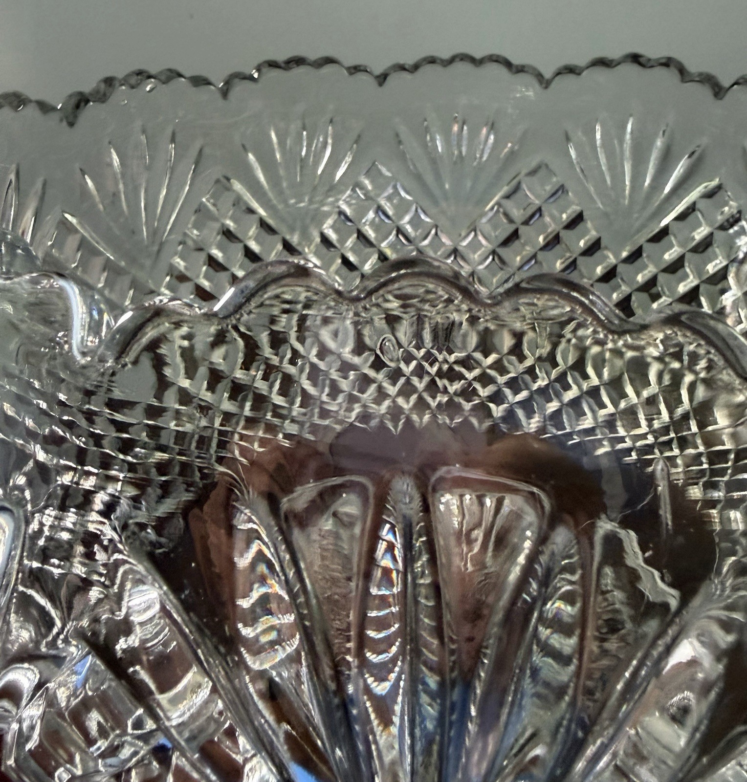 Vintage LE Smith Glass Pineapple/Fan Cut Punch Bowl w/21 Cups Set