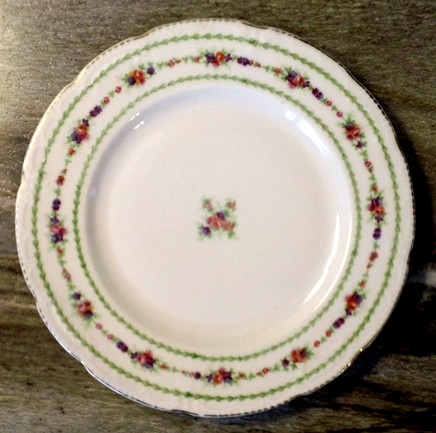 Vintage Set of 3 Bassett Limoges Austria 7.75 in. Dessert Plates Floral Pattern