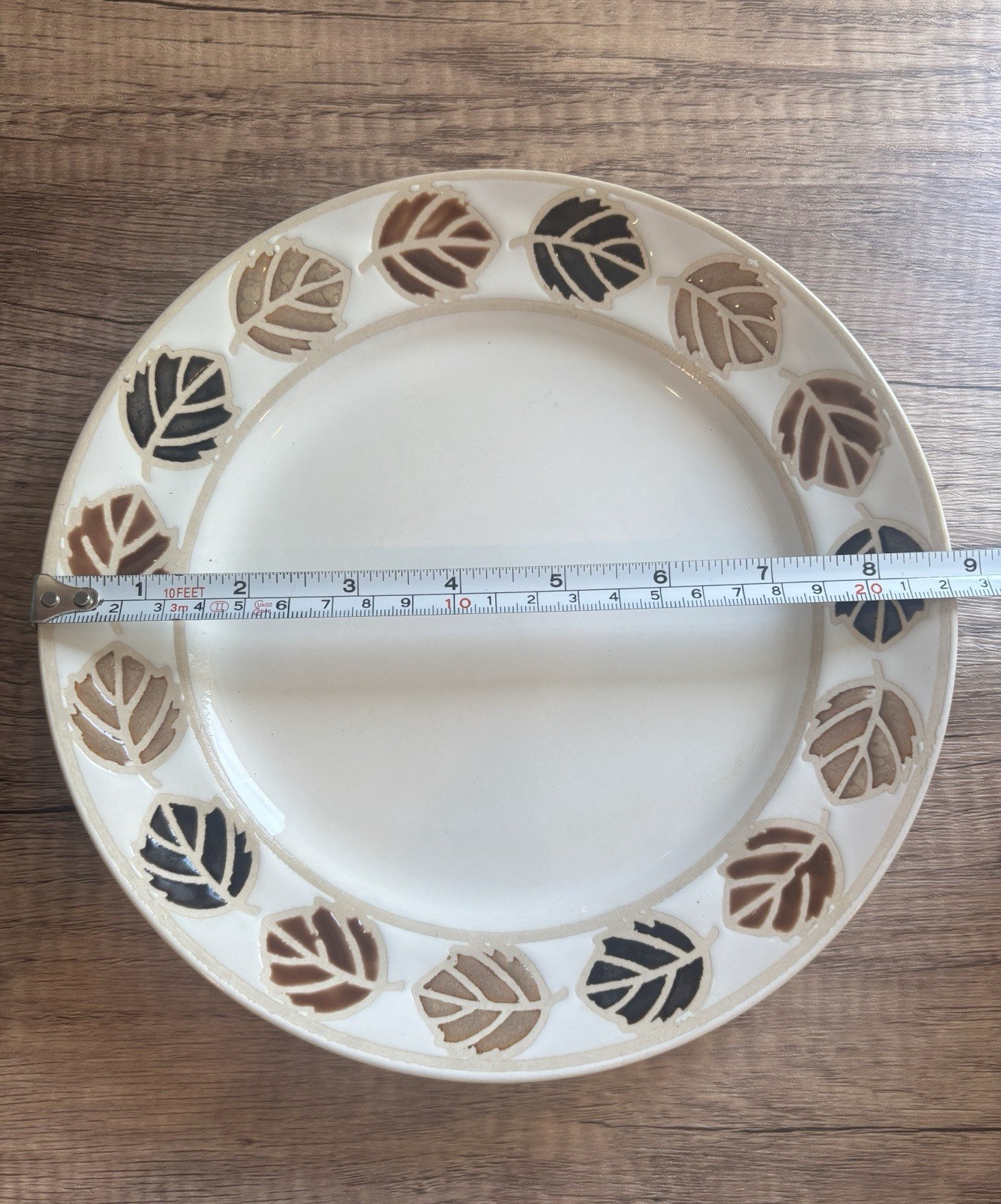 Pfaltzgraff Hazelnut Leaf Stoneware Dinner Plate, 9in, Round, MW/DS Set of 4