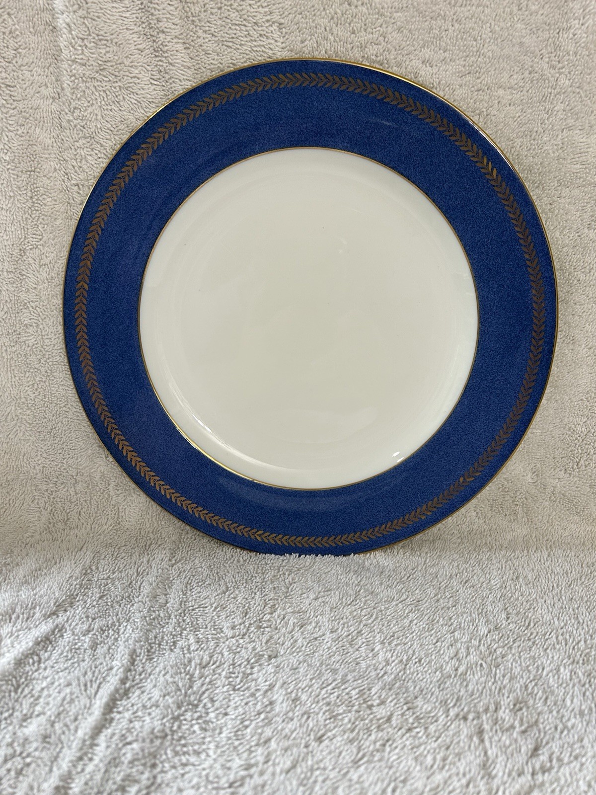 Wedgwood Bone China Dinner Plates Blue With Gold Trim. 10 1/4 Inches