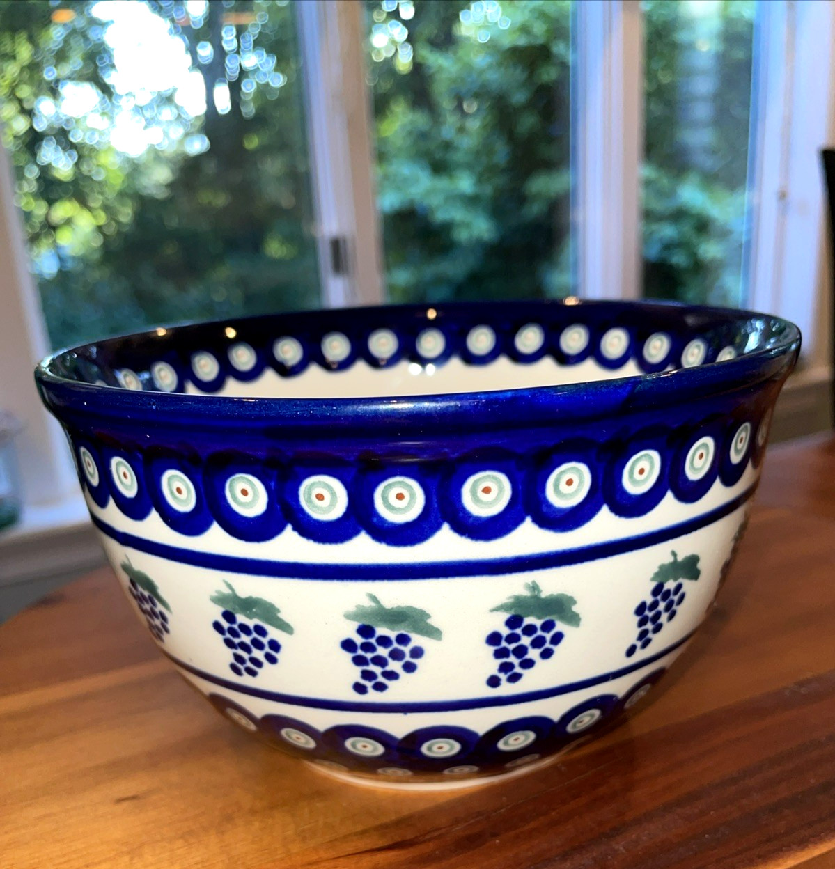 Boleslawiec Polish Pottery Fruit Bowl 6″ Peacock Blue Eyes Grapes Handpainted