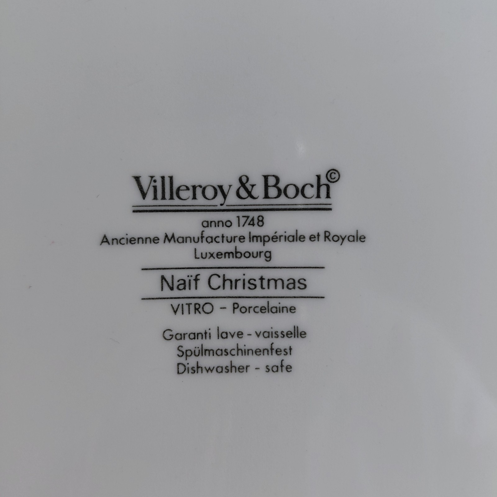 Villeroy & Boch Naif Christmas Square Handled Serving Tray Laplau 9″ Nativity