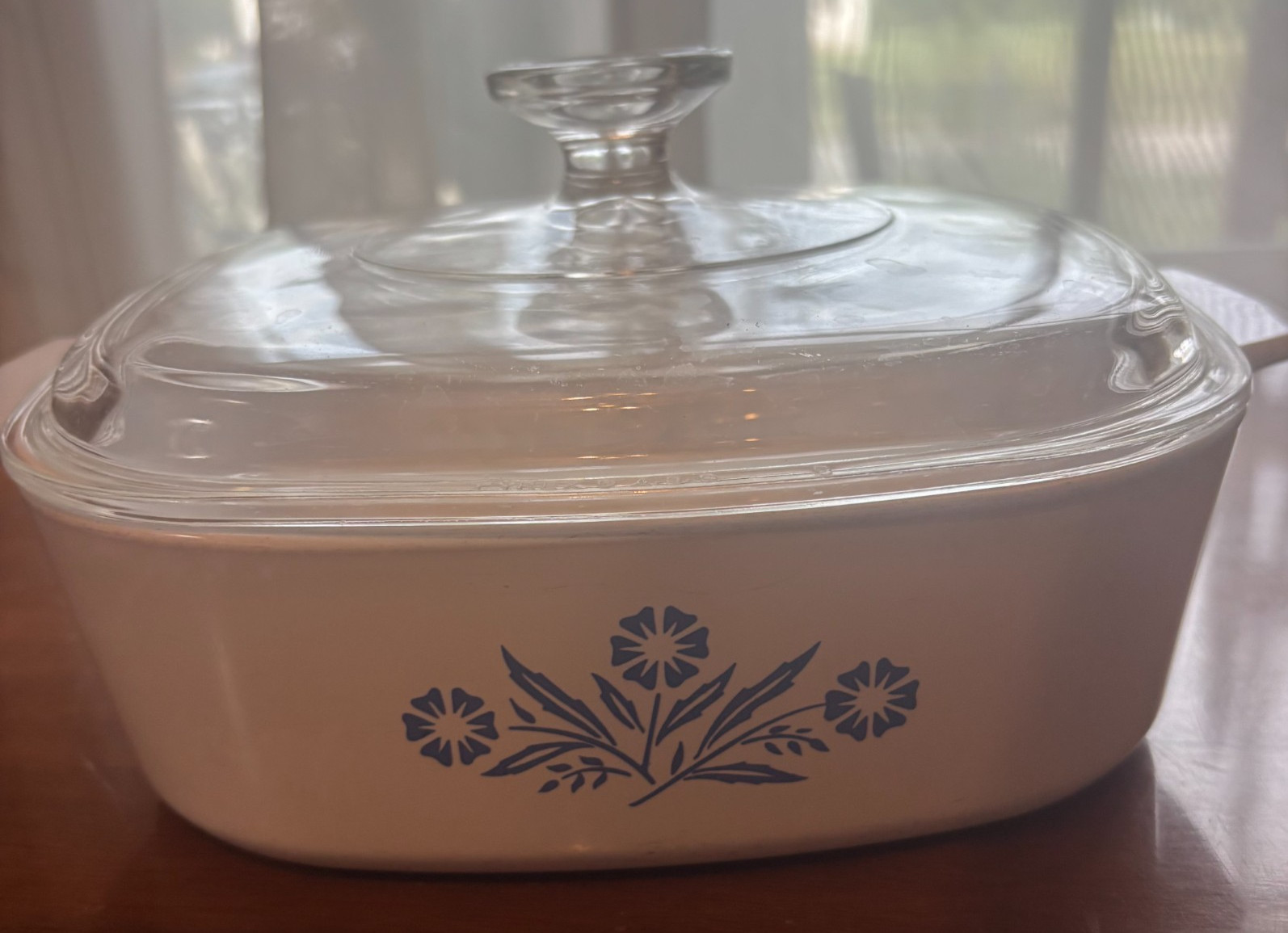 Corning Ware Blue Cornflower A-2-B 2 Liter Casserole + Pyrex A-9-C Glass Lid