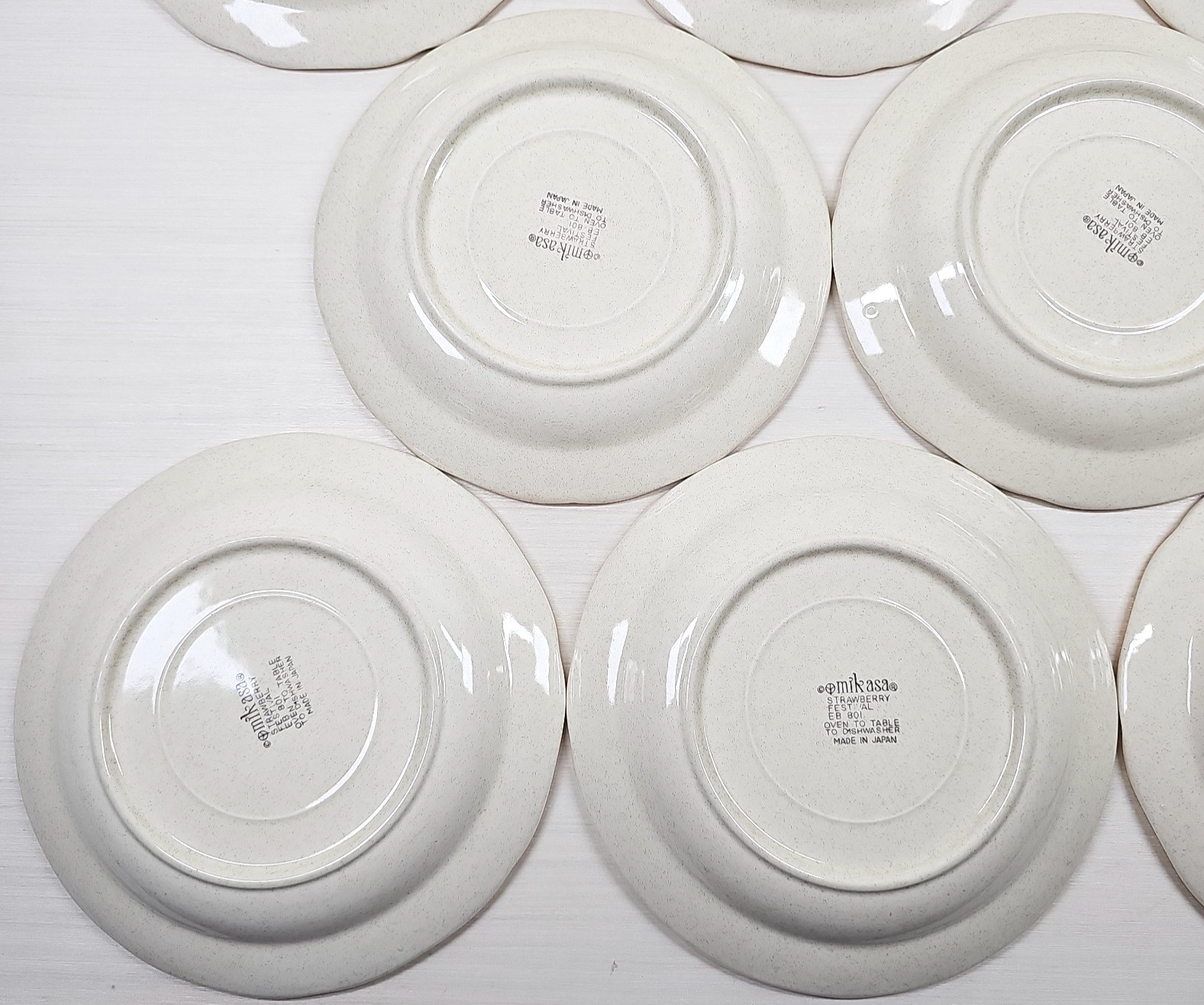 (8) Mikasa Strawberry Festival Salad Plates Set Vinage Fruit Scalloped Retro Lot
