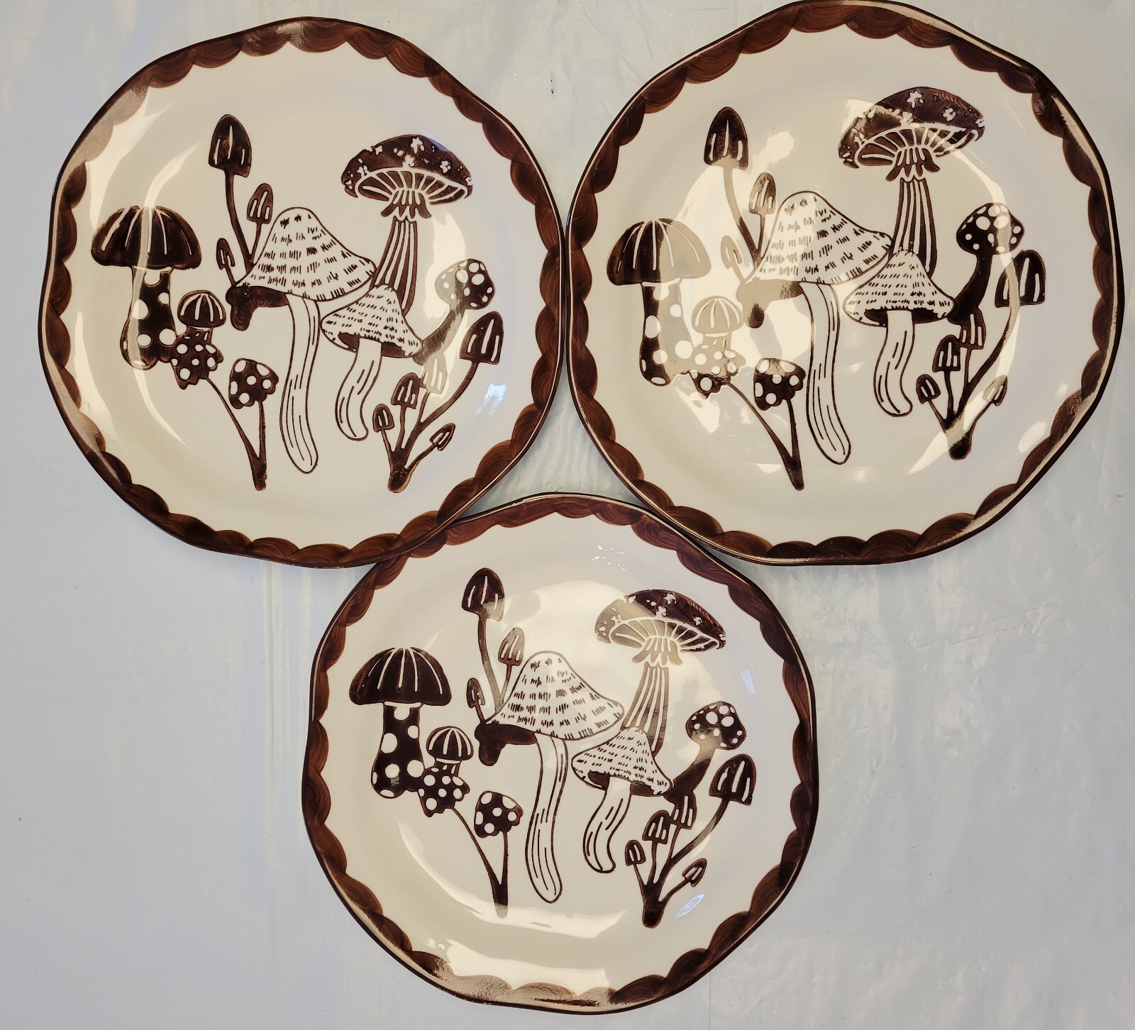 Potter’s Studio 3ct Luncheon Dinner Mushroom Plates Asymmetrical 10” Brown