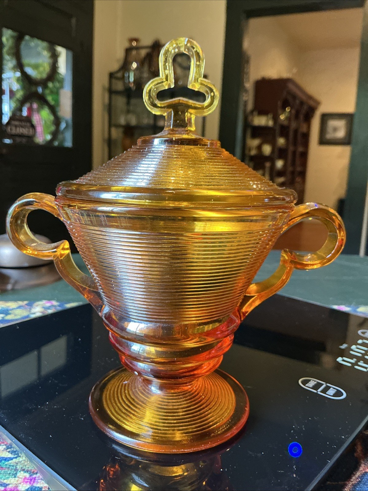 Vintage Indiana Glass Amber Old English Ribbed Candy Dish With Lid (read)